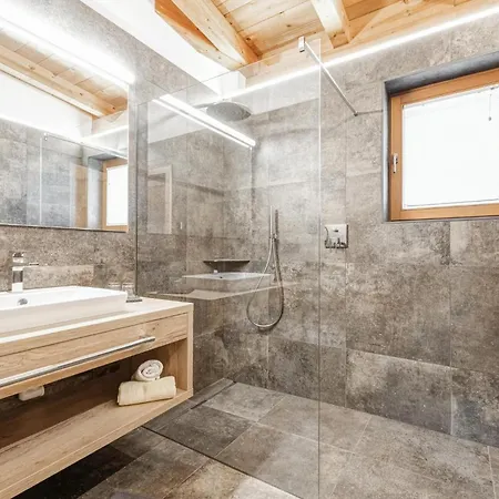 Apartment Moderne Ferienwohnung St,Anton